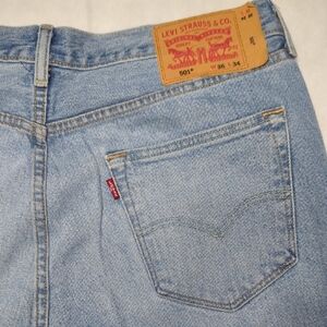 Levi's 501 Classic Straight Leg Light Blue Distressed Mens Jeans Size 36